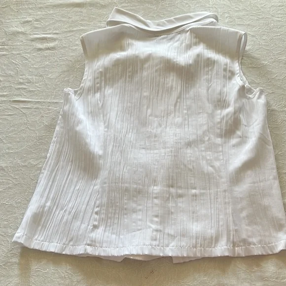 White Sleeveless Top Sz 44 Canada - Picture 5 of 5